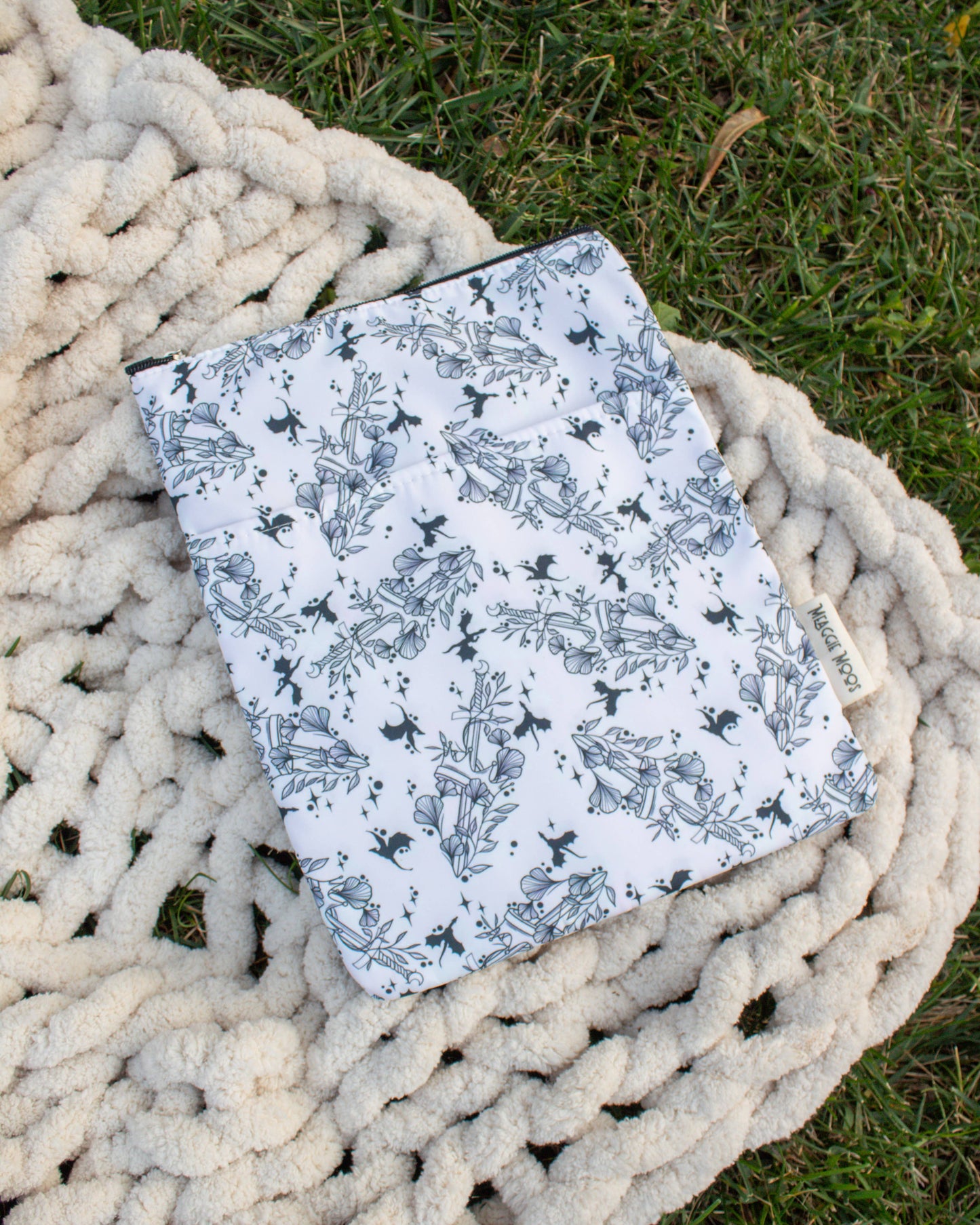 Book / Tablet Sleeve | Ivory Swords