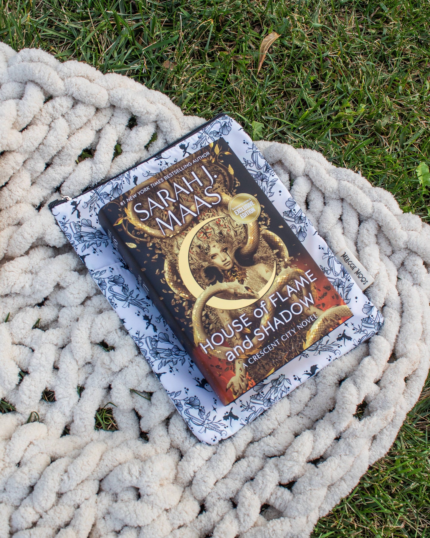 Book / Tablet Sleeve | Ivory Swords