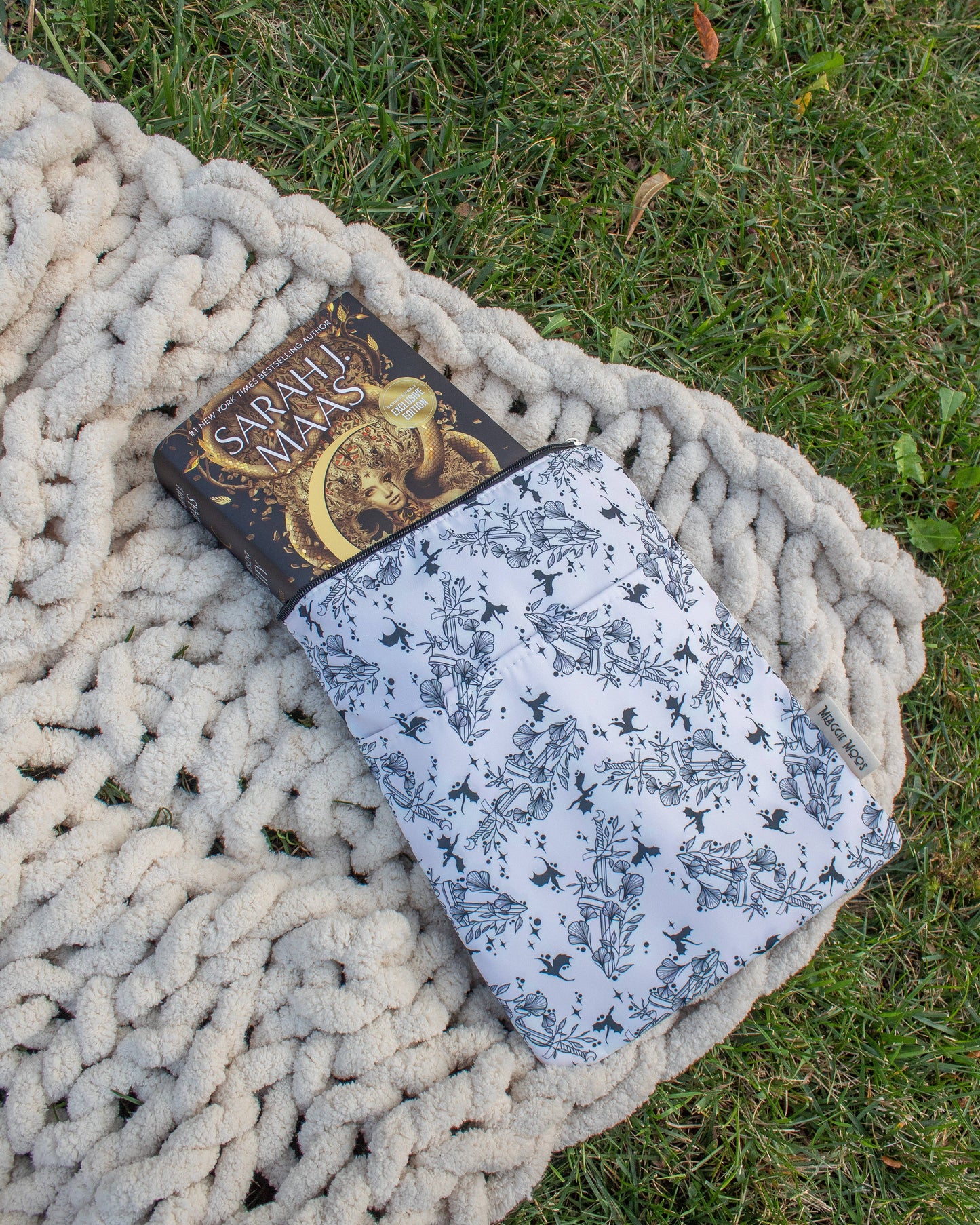 Book / Tablet Sleeve | Ivory Swords