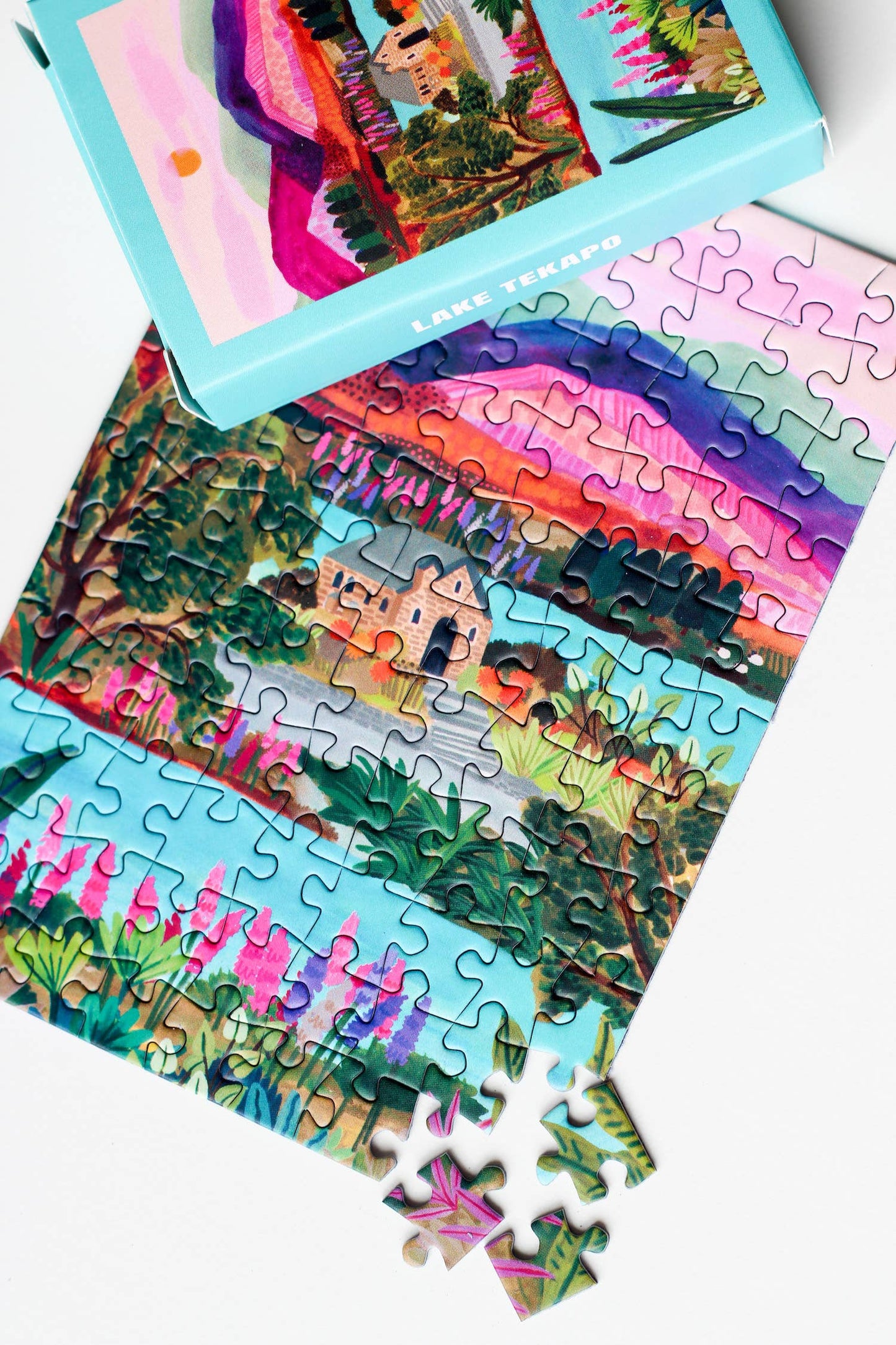 Lake Tekapo mini puzzle, 99 pieces