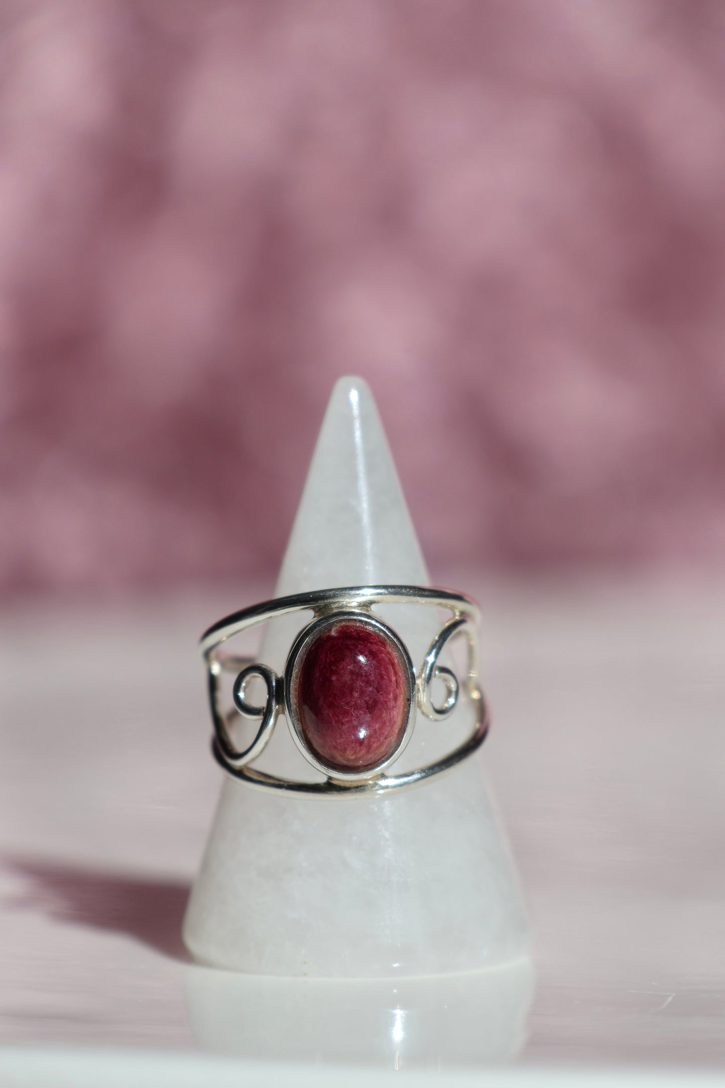 Purple Spiny Oyster Shell Ring - Size 7