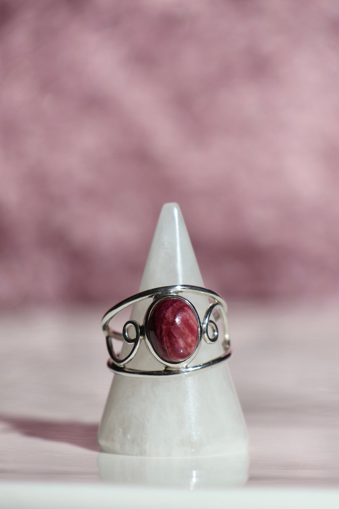 Purple Spiny Oyster Shell Ring - Size 8