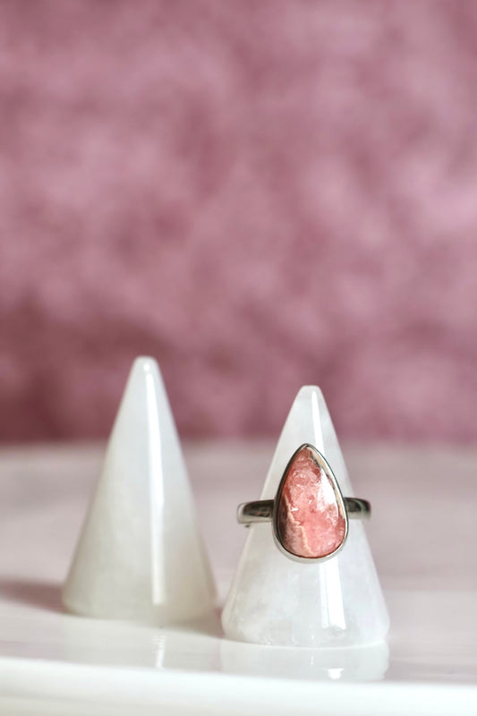 Clear Quartz Ring Holder