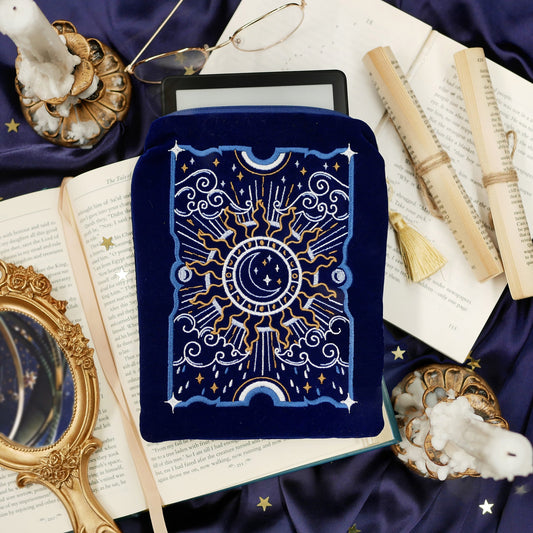 LA LUNE KINDLE & E-READER SLEEVE